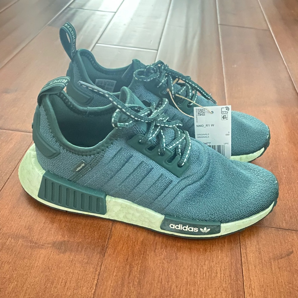 Women's Adidas NMD_R1 Shoes - US 6.5 UK 5.5 / Linen Green / Mineral Green